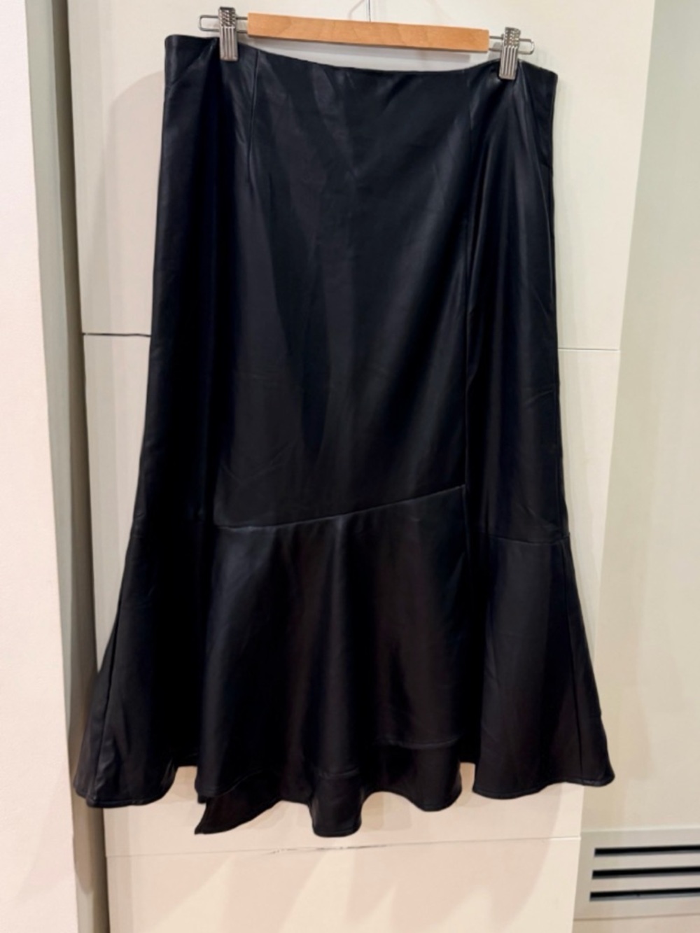 Gracia Faux Leather Midi Skirt Size Large – Black, Flared Hem, NWT